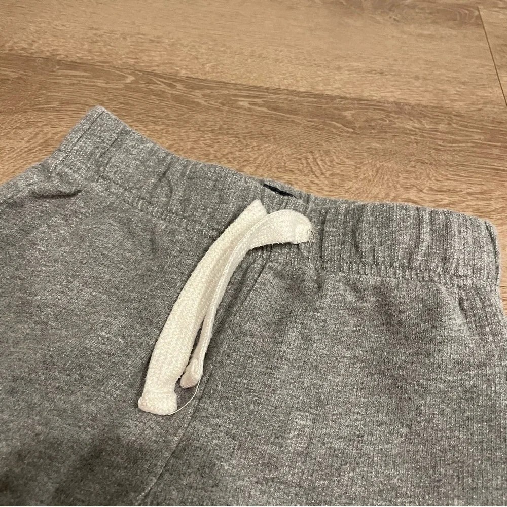 Oshkosh gray sweatpants boys 3T